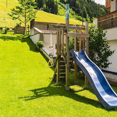 Haus Sabrina - Ferienwohnungen Saalbach-Hinterglemm Exteriör bild